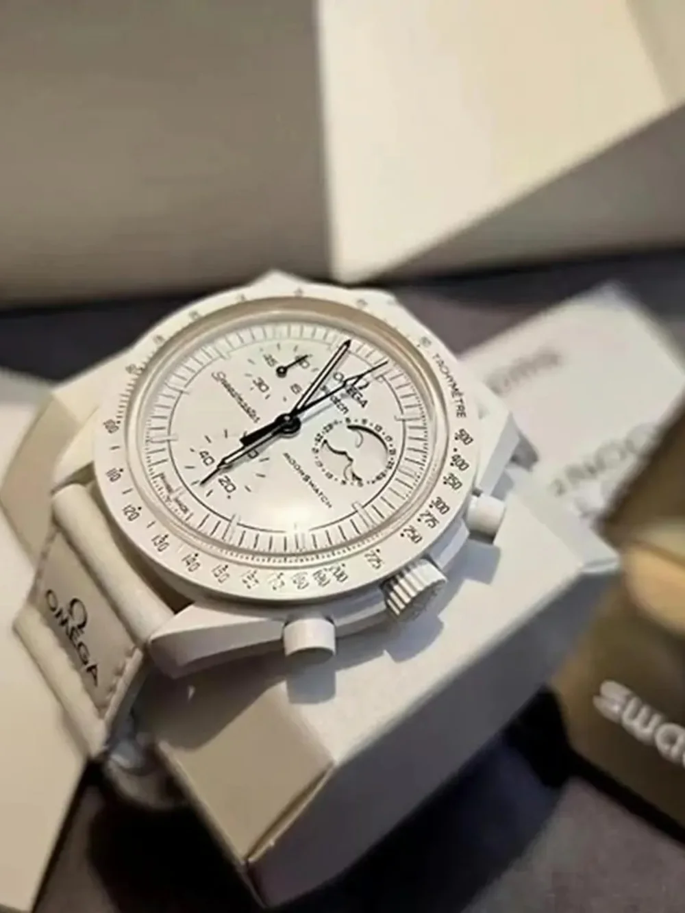 OḾEƓＡ x swatch Snoopy moonswatch mission to the moonphase bioceramic New